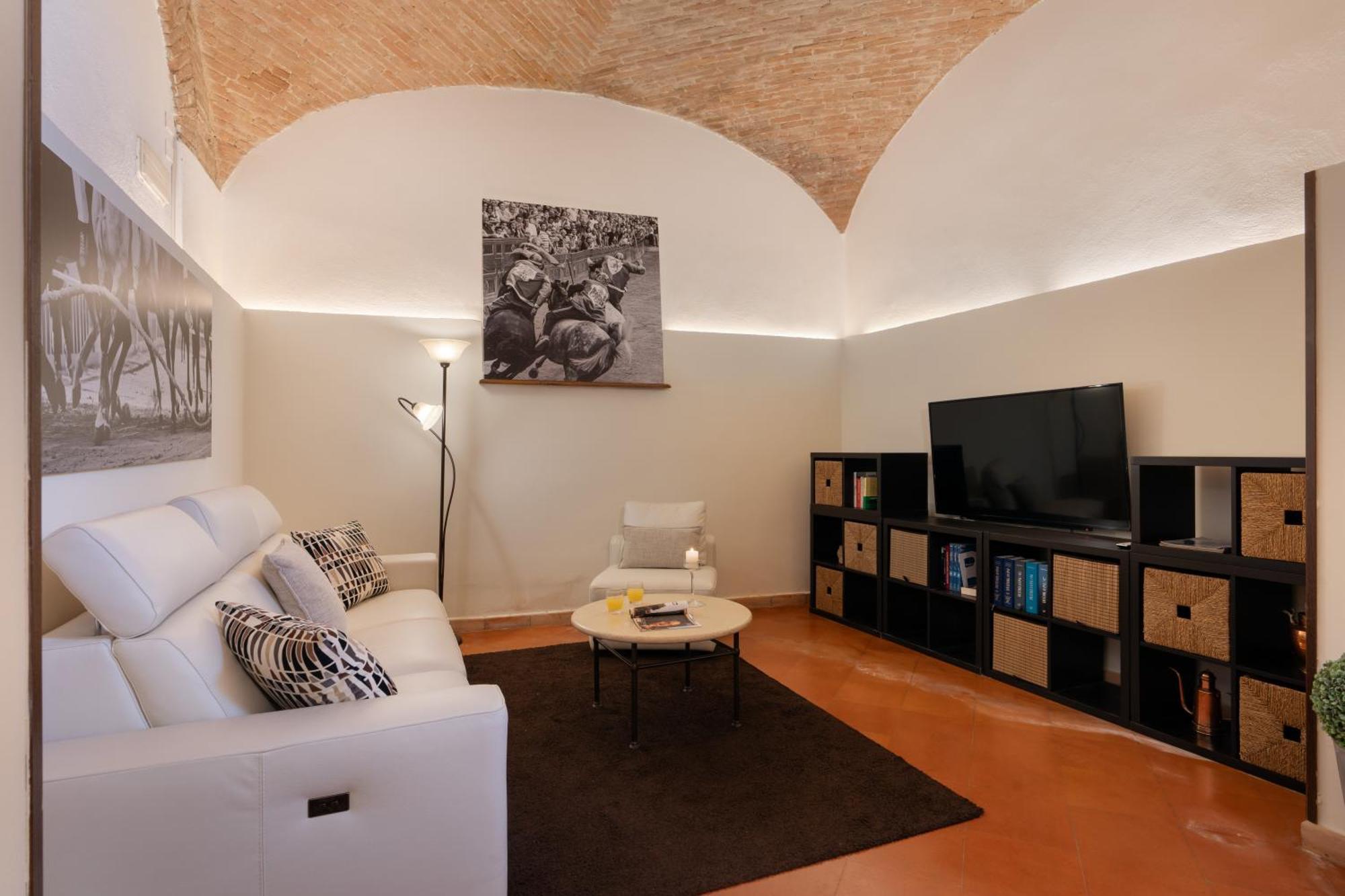 Hotel Ristorante Borgo Antico Monteroni d'Arbia Exterior photo