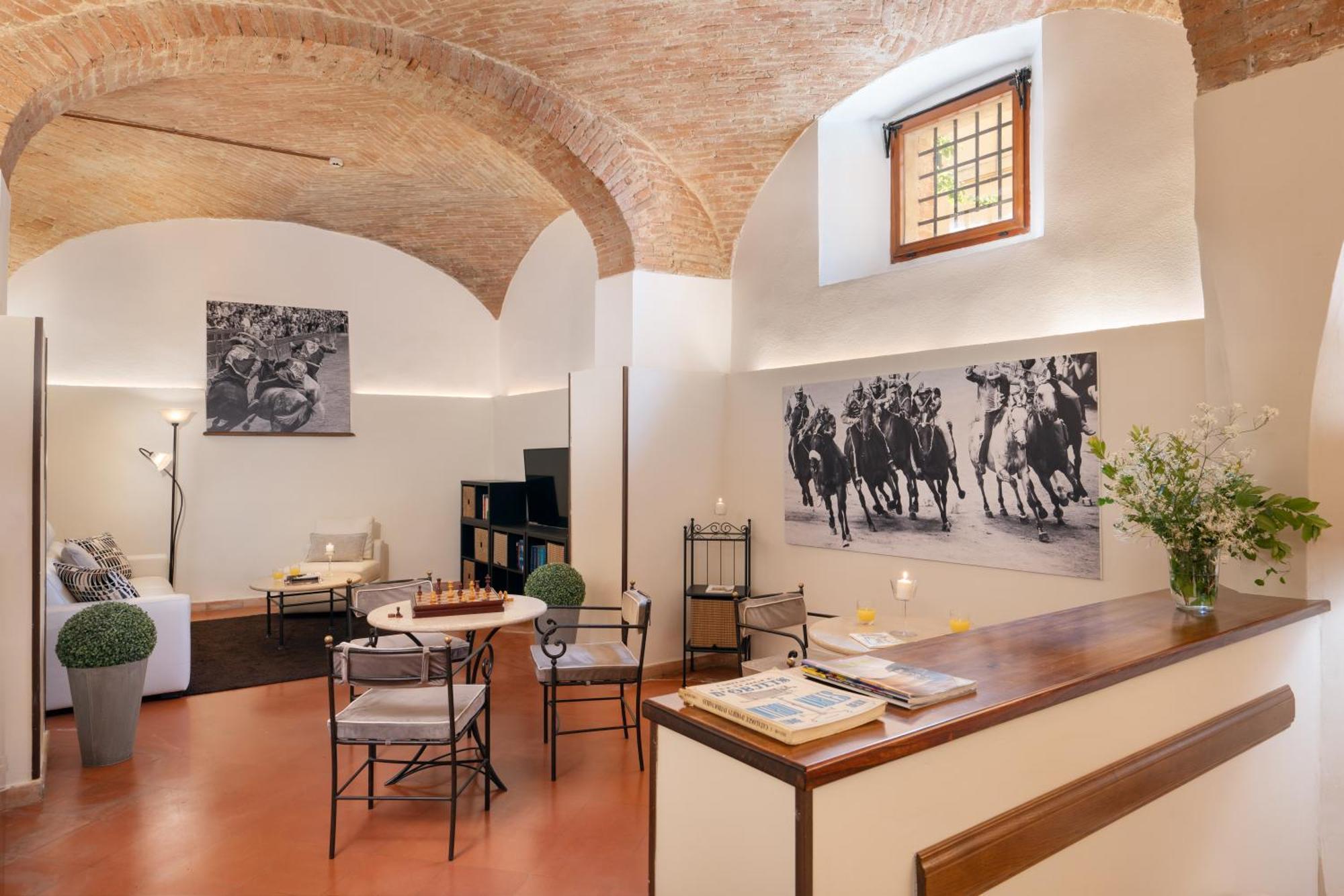 Hotel Ristorante Borgo Antico Monteroni d'Arbia Exterior photo
