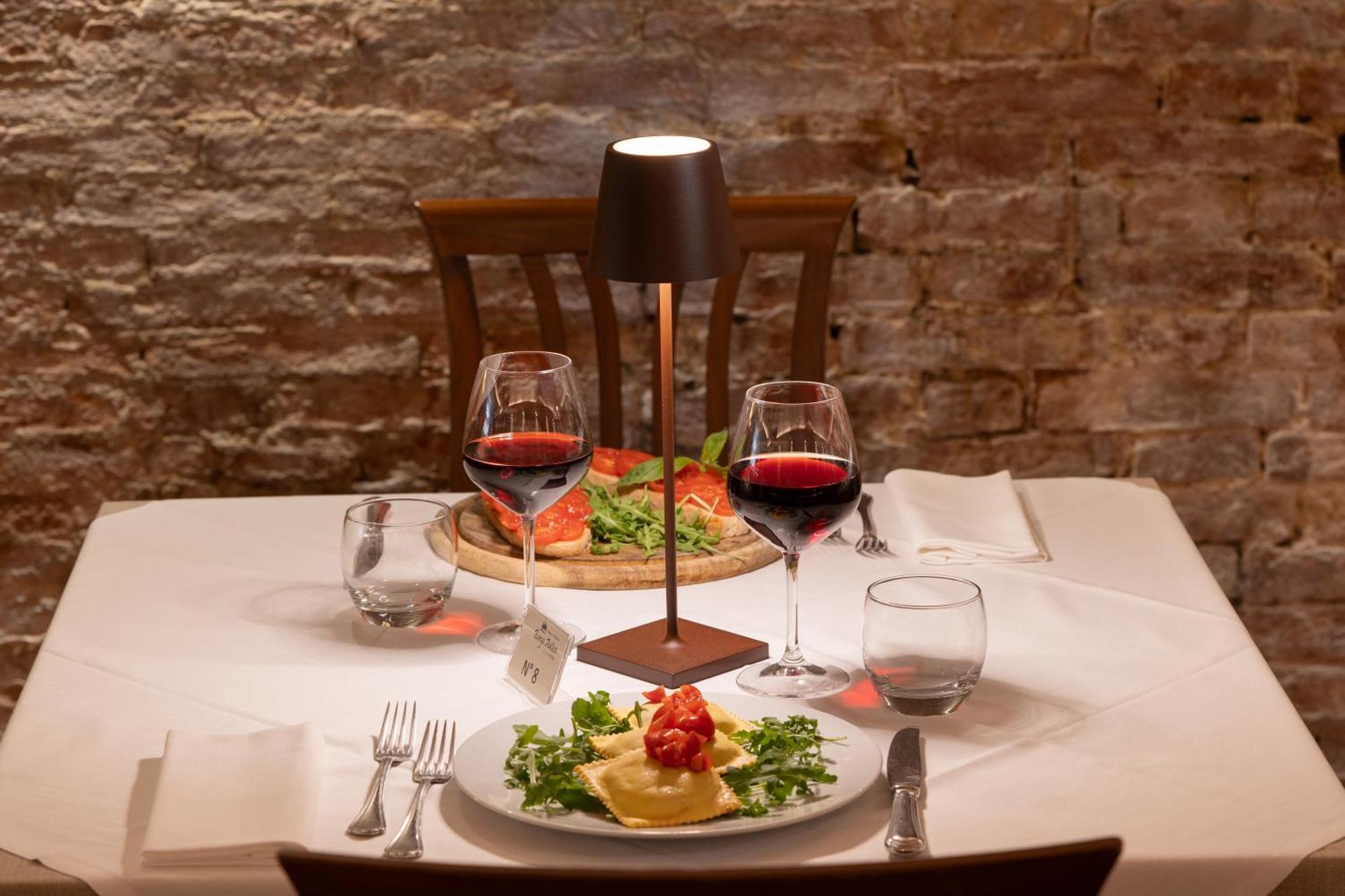 Hotel Ristorante Borgo Antico Monteroni d'Arbia Exterior photo