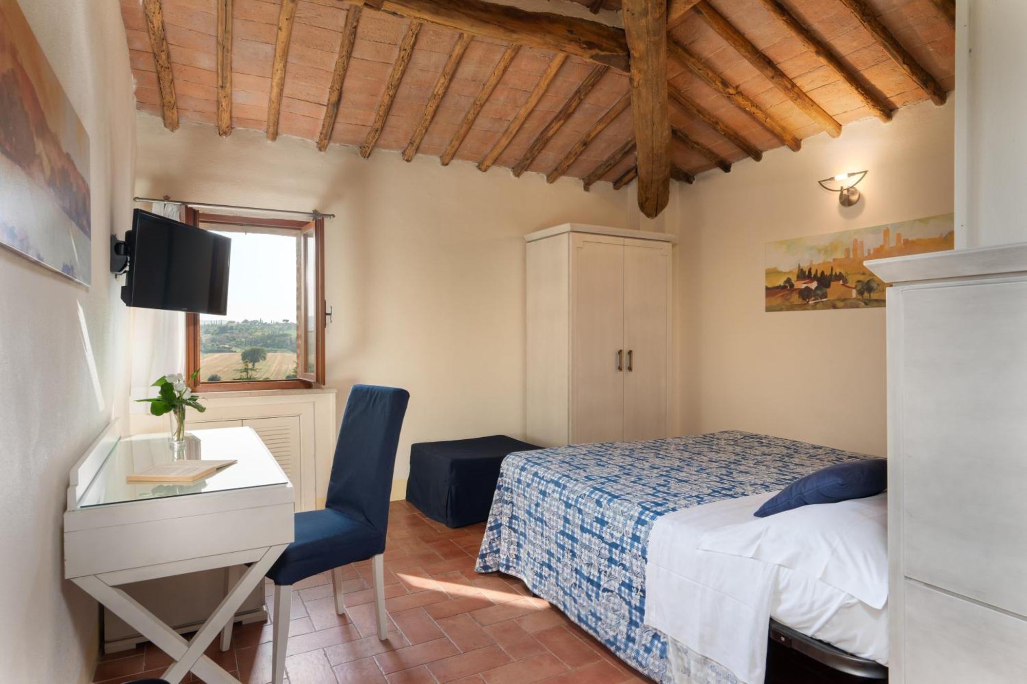 Hotel Ristorante Borgo Antico Monteroni d'Arbia Exterior photo