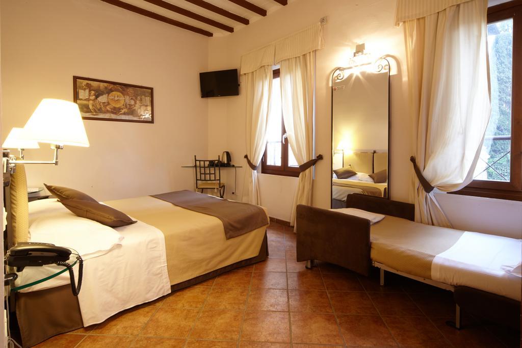 Hotel Ristorante Borgo Antico Monteroni d'Arbia Exterior photo