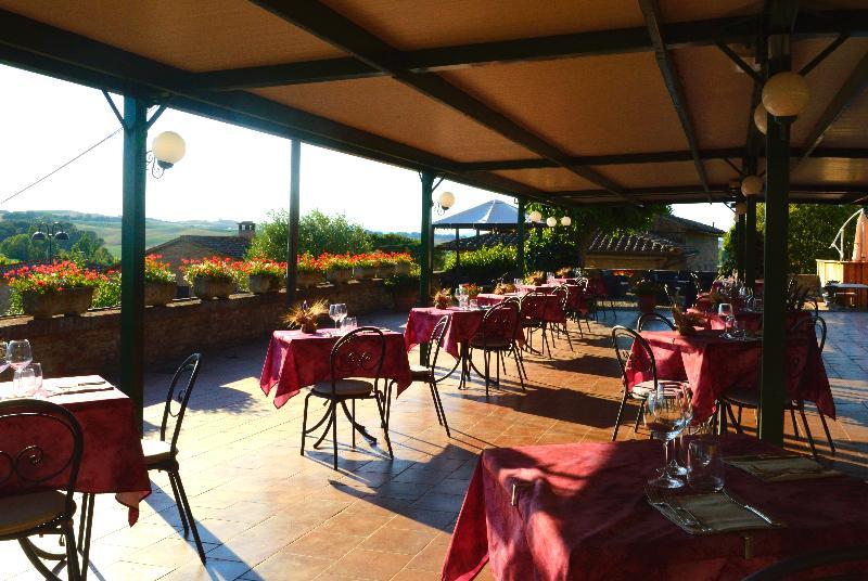 Hotel Ristorante Borgo Antico Monteroni d'Arbia Exterior photo
