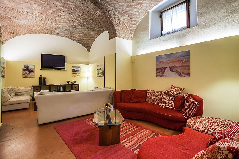 Hotel Ristorante Borgo Antico Monteroni d'Arbia Exterior photo