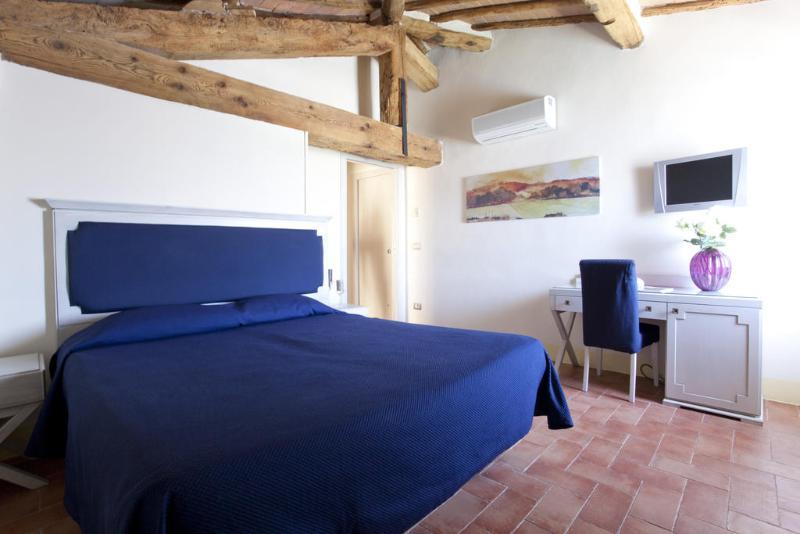 Hotel Ristorante Borgo Antico Monteroni d'Arbia Exterior photo